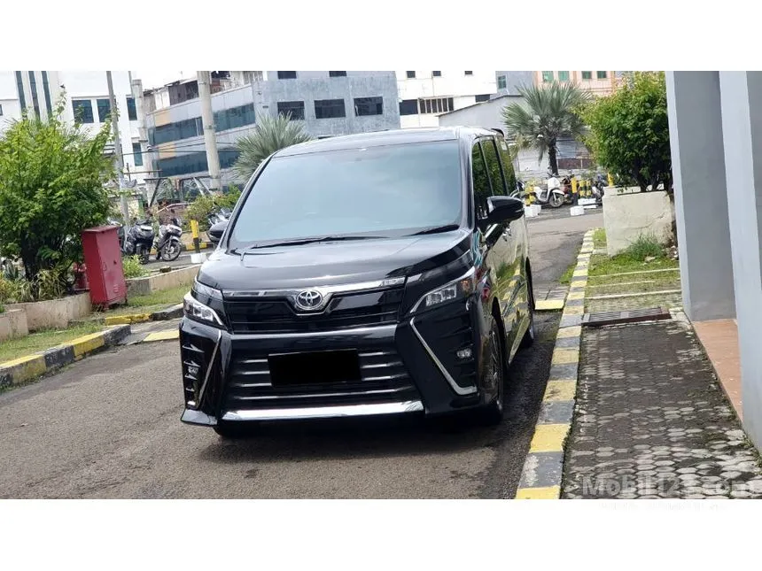 2019 Toyota Voxy MPV