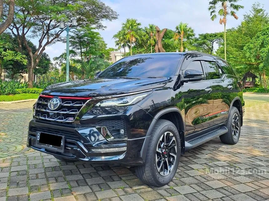 Jual Mobil Toyota Fortuner 2021 VRZ TRD 4X2 2.4 di Banten Automatic SUV Hitam Rp 450.000.000