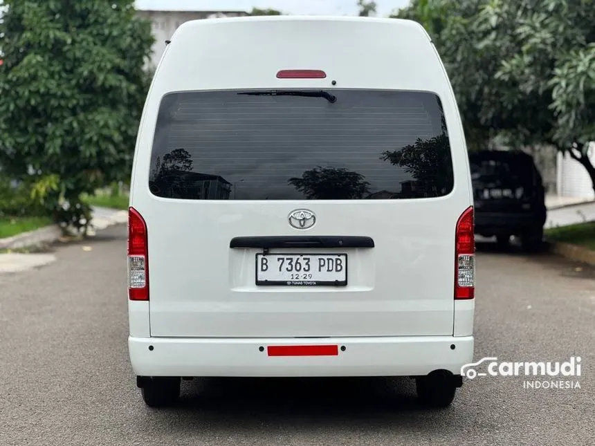 2024 Toyota Hiace Commuter Van