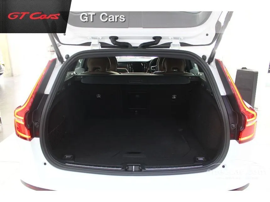 2024 Volvo V60 Recharge Ultimate T8 Wagon
