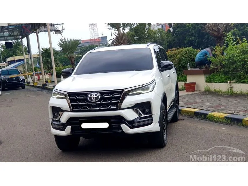 Jual Mobil Toyota Fortuner 2022 GR Sport 4X4 2.8 di DKI Jakarta Automatic SUV Putih Rp 585.000.000