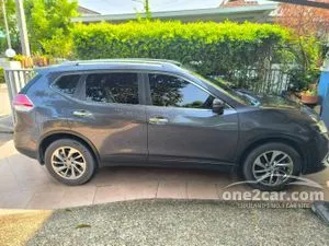 2015 Nissan X-TRAIL 2.5 V SUV