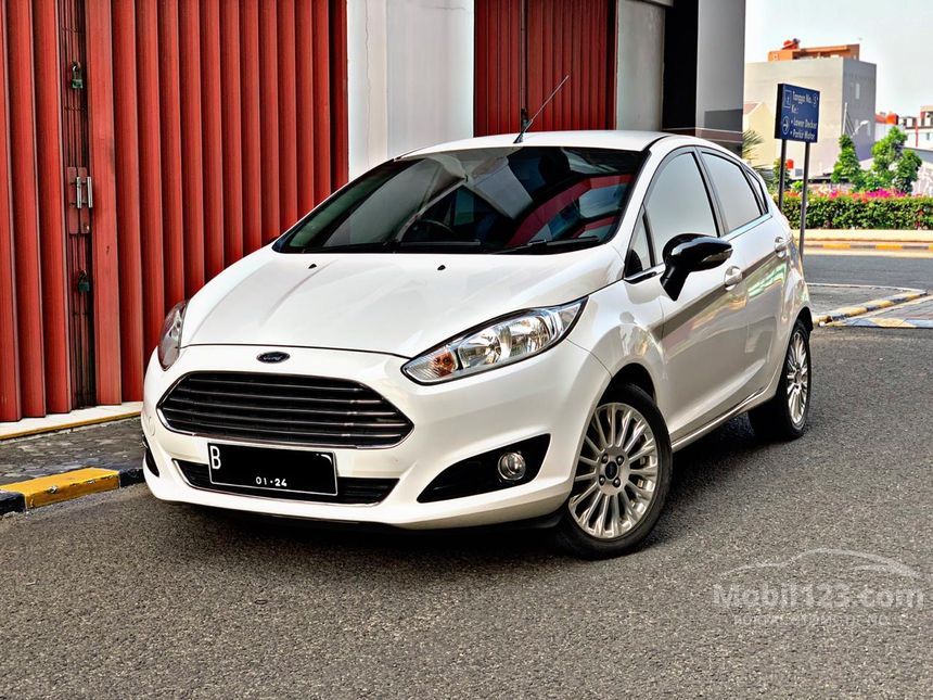  Jual  Mobil  Ford  Fiesta  2014  Sport 1 5 di DKI Jakarta 