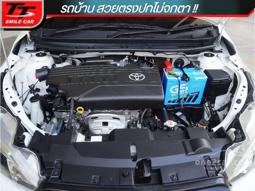 2015 Toyota YARIS J Hatchback