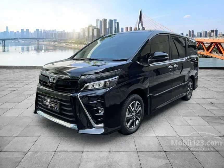 Jual Mobil Toyota Voxy 2019 2.0 di Jawa Timur Automatic Wagon Hitam Rp 398.000.000
