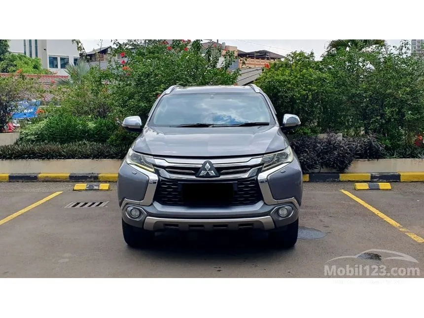 Jual Mobil Mitsubishi Pajero Sport 2017 Dakar 4X2 2.4 di DKI Jakarta Automatic SUV Silver Rp 359.000.000