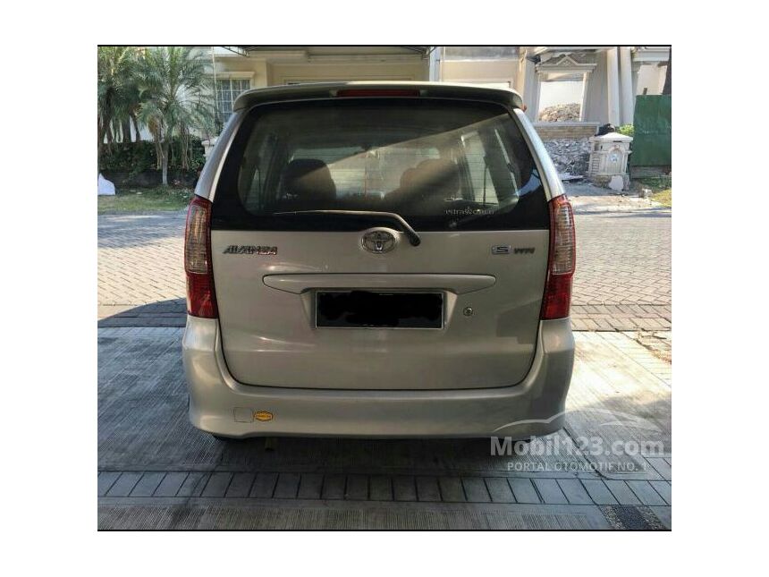 Jual Mobil  Toyota Avanza  2005  1 3 di Jawa Timur Automatic 