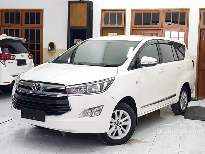 Jual Mobil Toyota Kijang Innova 2016 V 2.0 di Jawa Timur Manual MPV Putih Rp 253.000.000