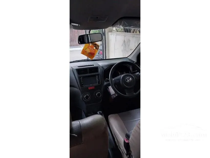 2015 Daihatsu Xenia D PLUS MPV