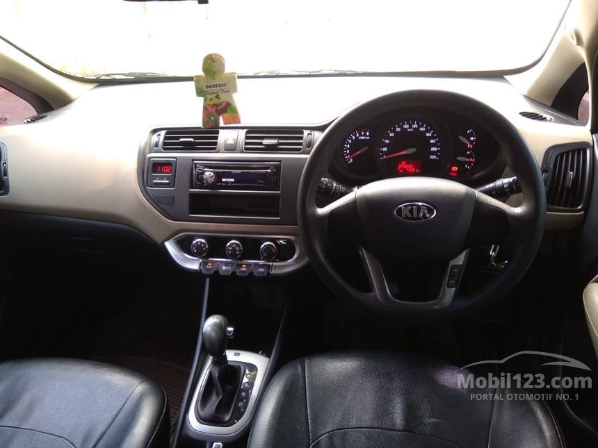 Jual Mobil KIA Rio 2013 UB 1.4 di Jawa Barat Automatic 