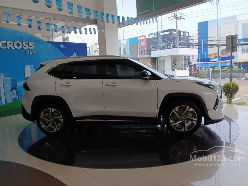 Jual Mobil Toyota Yaris Cross 2023 S GR Parts Aero Package 1.5 di Jawa Barat Automatic Wagon Putih Rp 388.200.000