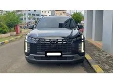 2023 Hyundai Palisade 2.2 Signature SUV hitam diesel