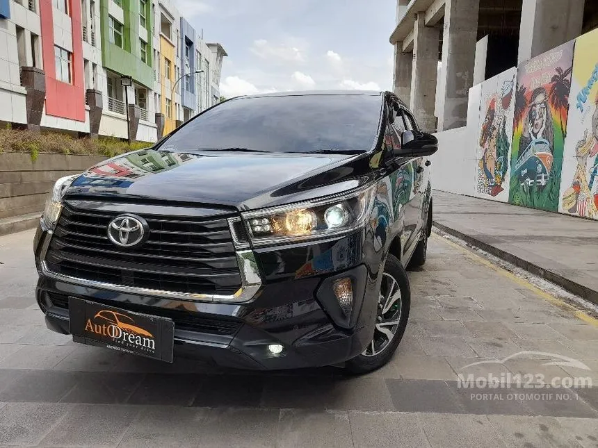 Jual Mobil Toyota Kijang Innova 2022 V 2.4 di Banten Automatic MPV Hitam Rp 395.000.000