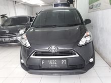 2017 Toyota Sienta G AT body mulus