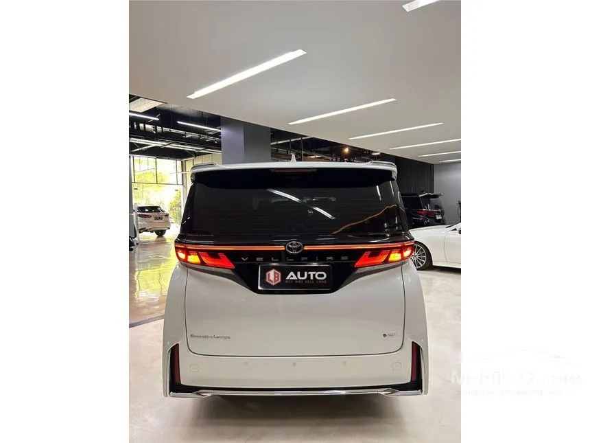 2025 Toyota Vellfire HEV VIP (Premium Color) MPV