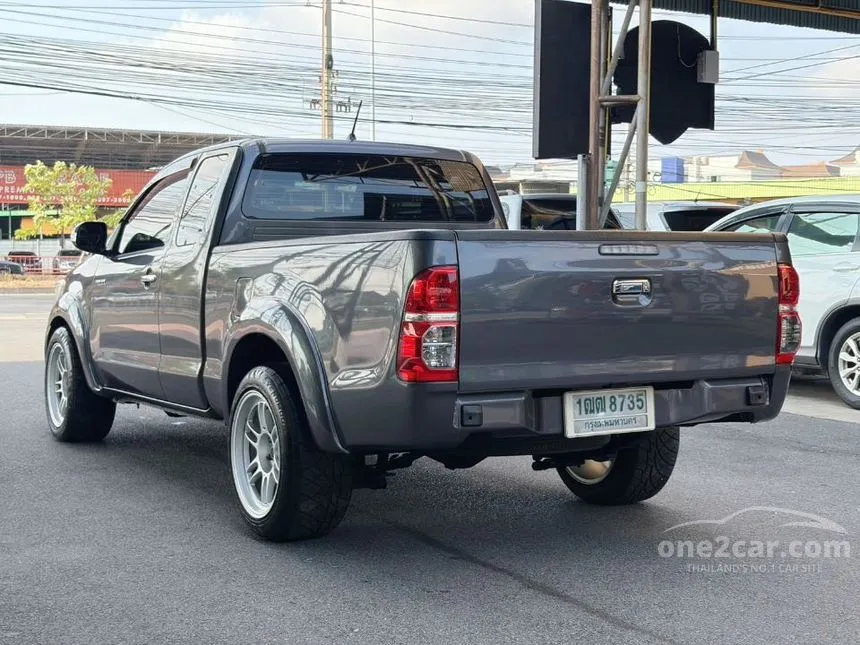 2014 Toyota HILUX VIGO Champ E Smart Cab Pickup