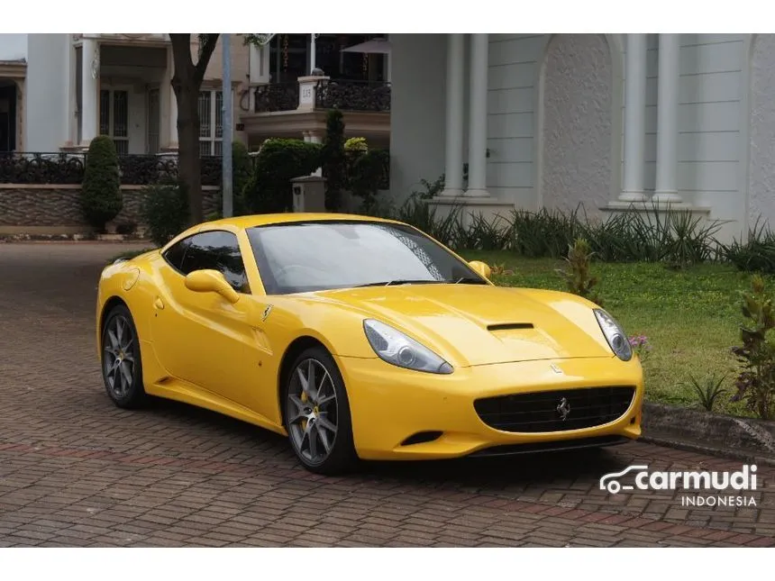 Jual Mobil Ferrari California 2010 4.3 di Banten Automatic Convertible Kuning Rp 1.825.000.000