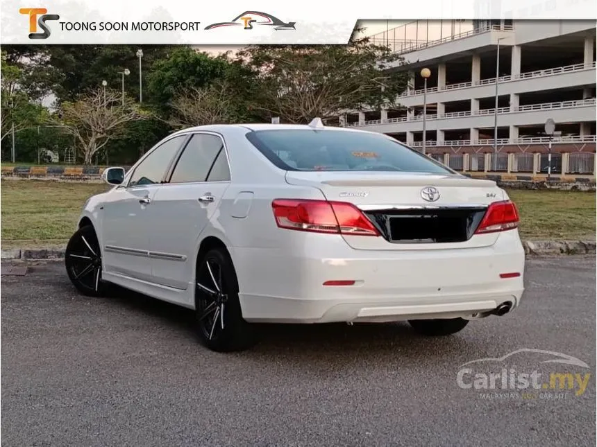 2010 Toyota Camry V Sedan