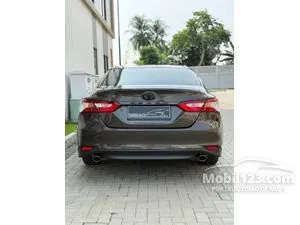 2020 Toyota Camry 2.5 V Sedan