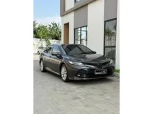 2020 Toyota Camry 2.5 V Sedan Coklat Brown