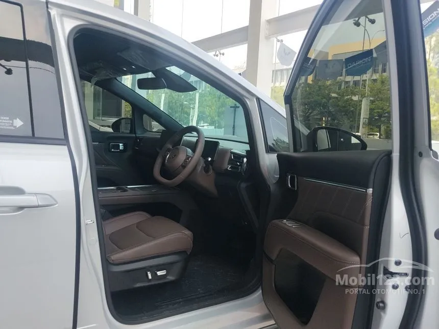 2026 Wuling Darion CE MPV