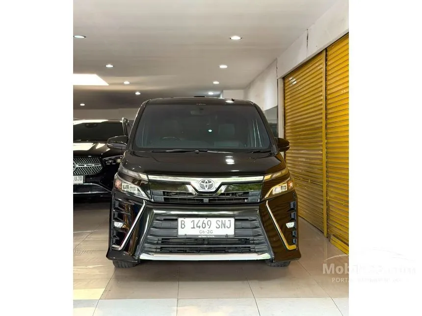 2019 Toyota Voxy MPV