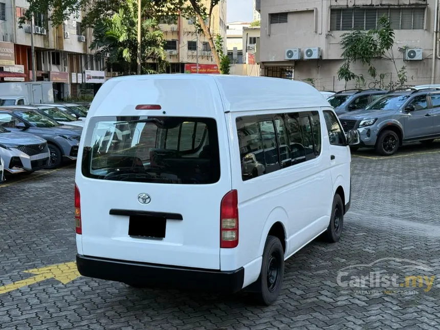 2012 Toyota Hiace Window Van