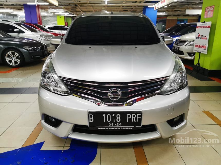 Jual Mobil  Nissan  Grand  Livina  2014 XV 1 5 di Jawa  Barat  