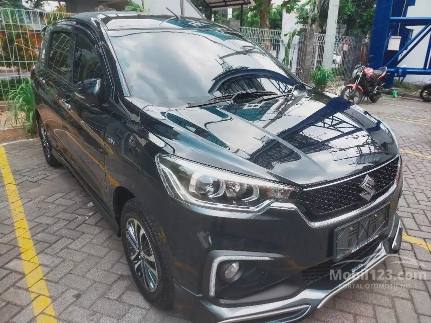 Jual Mobil Suzuki Ertiga 2023 GX Hybrid 1.5 di Jawa Timur Automatic MPV Hitam Rp 220.000.000