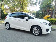 2016 Honda Jazz 1.5 (ปี 14-18) V i-VTEC Hatchback AT