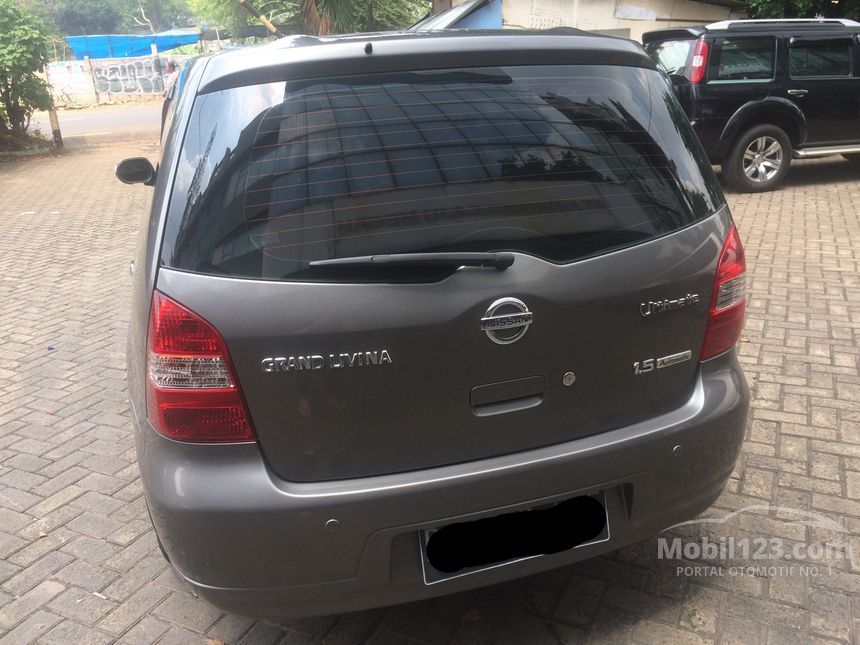  Jual  Mobil  Nissan Grand  Livina  2012 Ultimate 1 5 di  DKI 