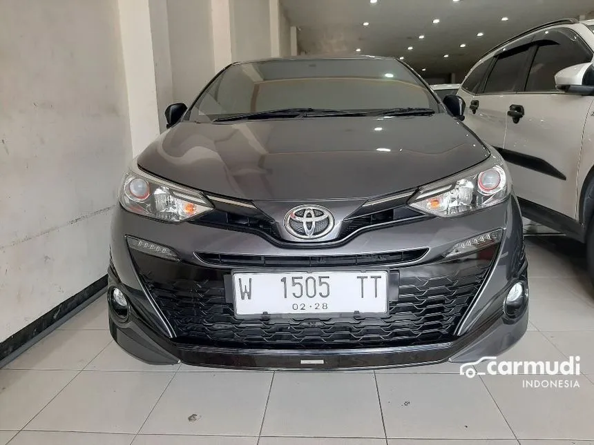 Jual Mobil Toyota Yaris 2018 TRD Sportivo 1.5 di Jawa Timur Automatic Hatchback Abu