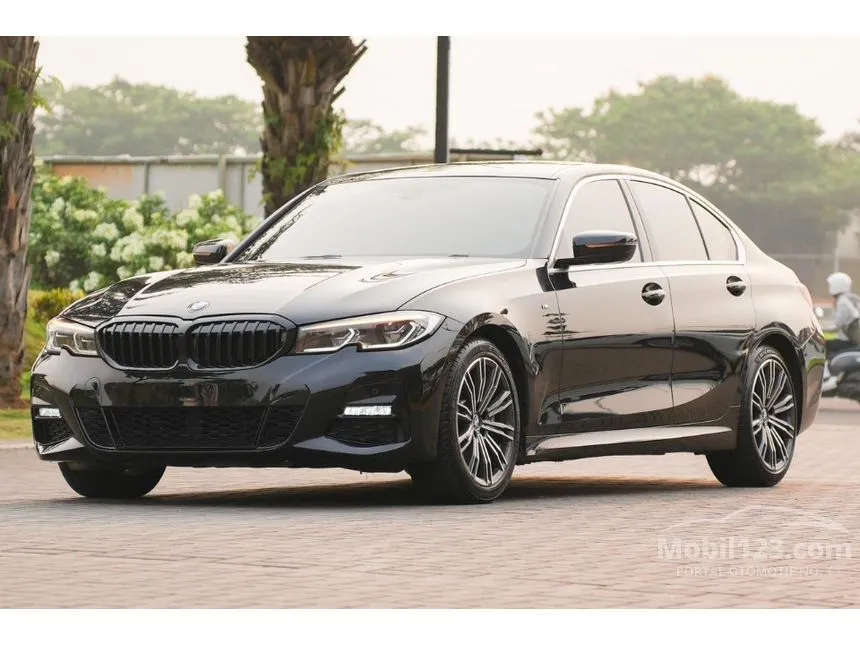 2020 BMW 330i M Sport Sedan