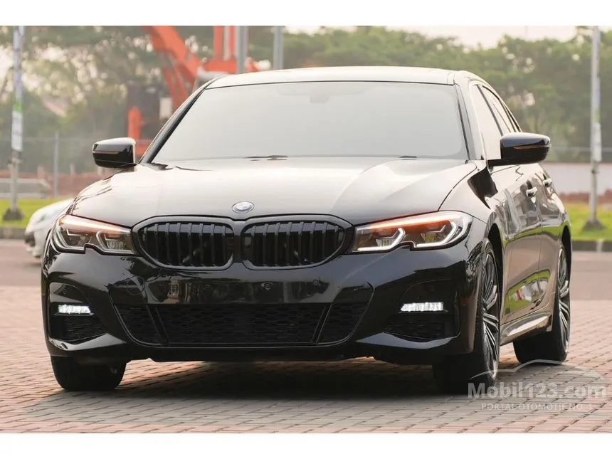 2020 BMW 330i M Sport Sedan