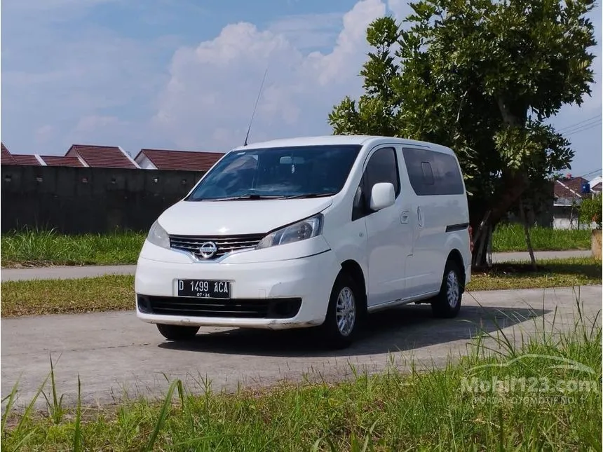 Jual Mobil Nissan Evalia 2013 SV 1.5 di Jawa Barat Automatic MPV Putih Rp 85.000.000