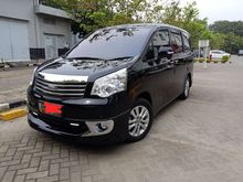 2014 Toyota NAV1 2.0 V Limited Luxury MPV