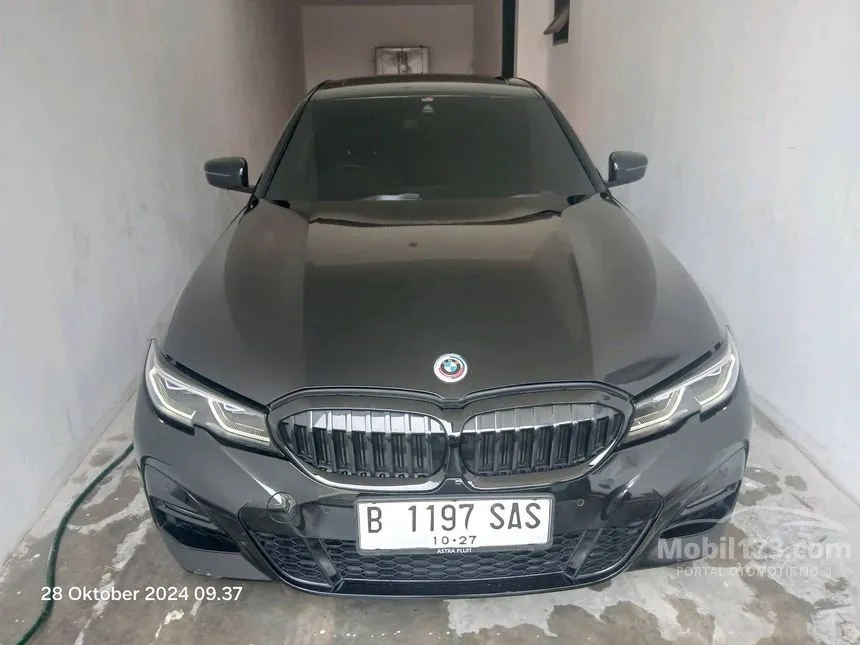 Jual Mobil BMW 330i 2022 M Sport 2.0 di DKI Jakarta Automatic Sedan Hitam Rp 817.000.000