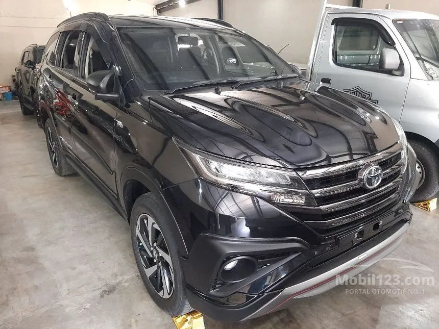 Jual Mobil Toyota Rush 2020 TRD Sportivo 1.5 di Jawa Timur Automatic SUV Hitam Rp 245.000.000