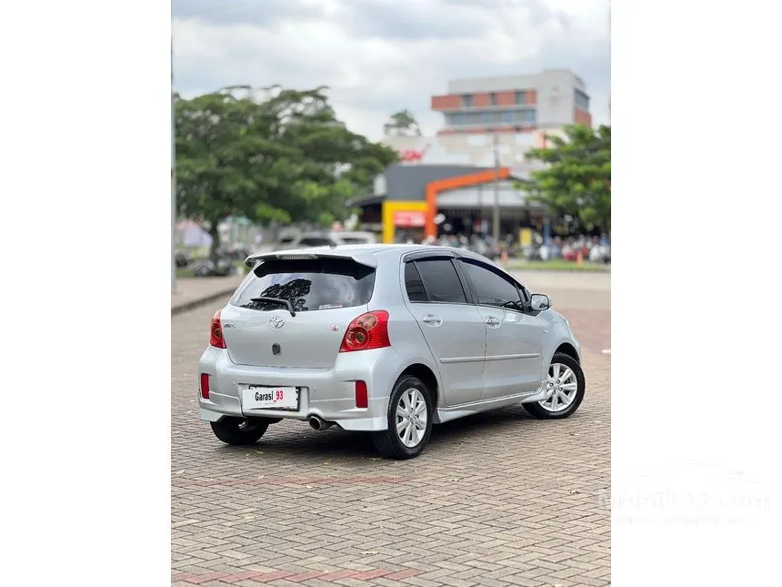 2012 Toyota Yaris S Limited Hatchback