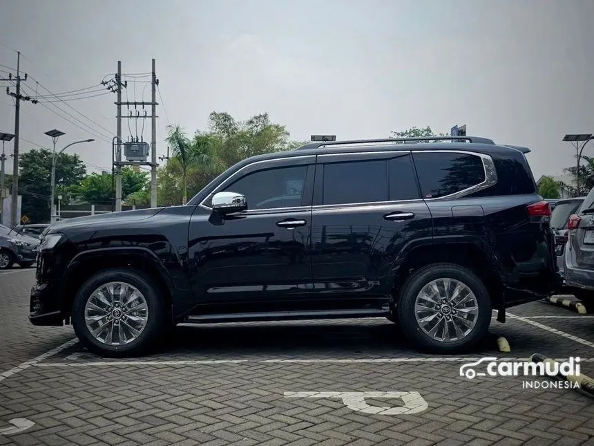 2024 Toyota Land Cruiser VX-R 70th Anniversary SUV