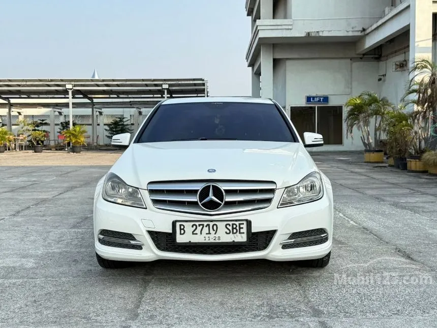 2013 Mercedes-Benz C200 Avantgarde CGI Sedan
