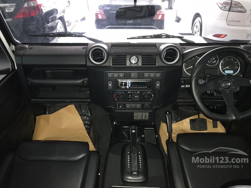 Jual Mobil Land Rover Defender 2015 90 2.2 di DKI Jakarta ...
