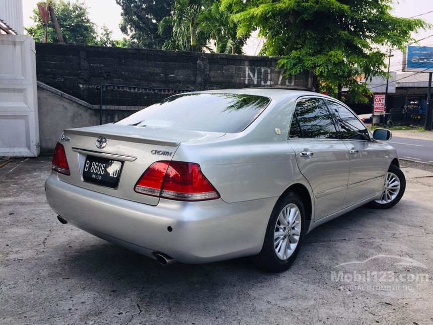 Jual Mobil  Toyota  Crown  2005 Royal  Saloon  Standard 3 0 di 