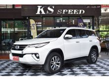 2015 Toyota Fortuner 2.8 (ปี 15-18) V SUV