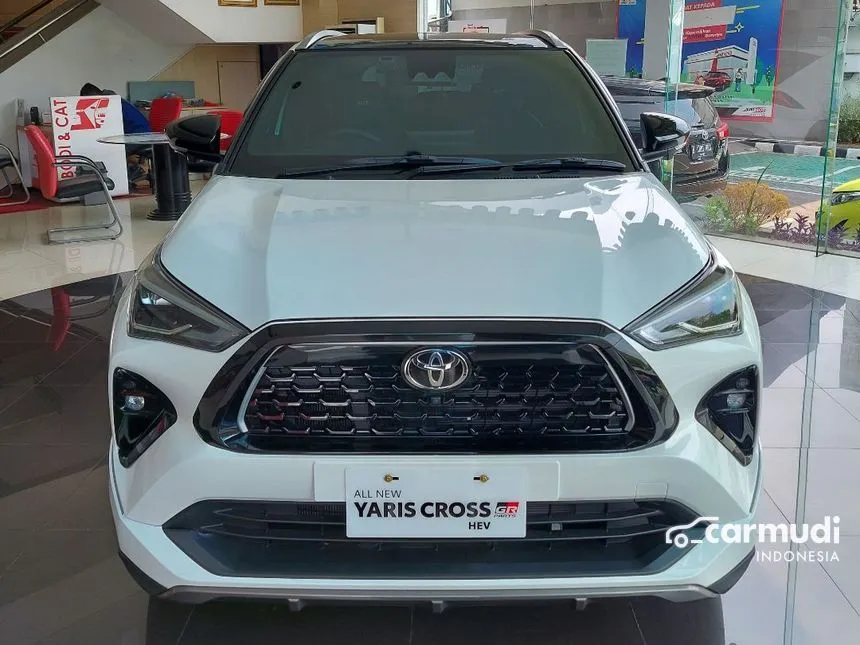 Jual Mobil Toyota Yaris Cross 2024 S HV 1.5 di Jawa Barat Automatic SUV Putih Rp 407.850.000
