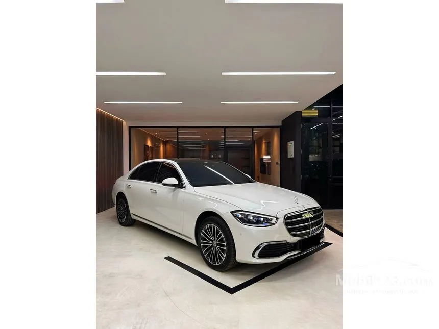 2022 Mercedes-Benz S450L Luxury 4MATIC Sedan