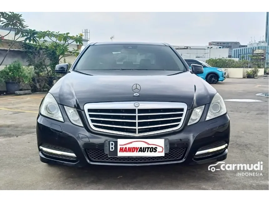 2011 Mercedes-Benz E300 Avantgarde AMG Sedan