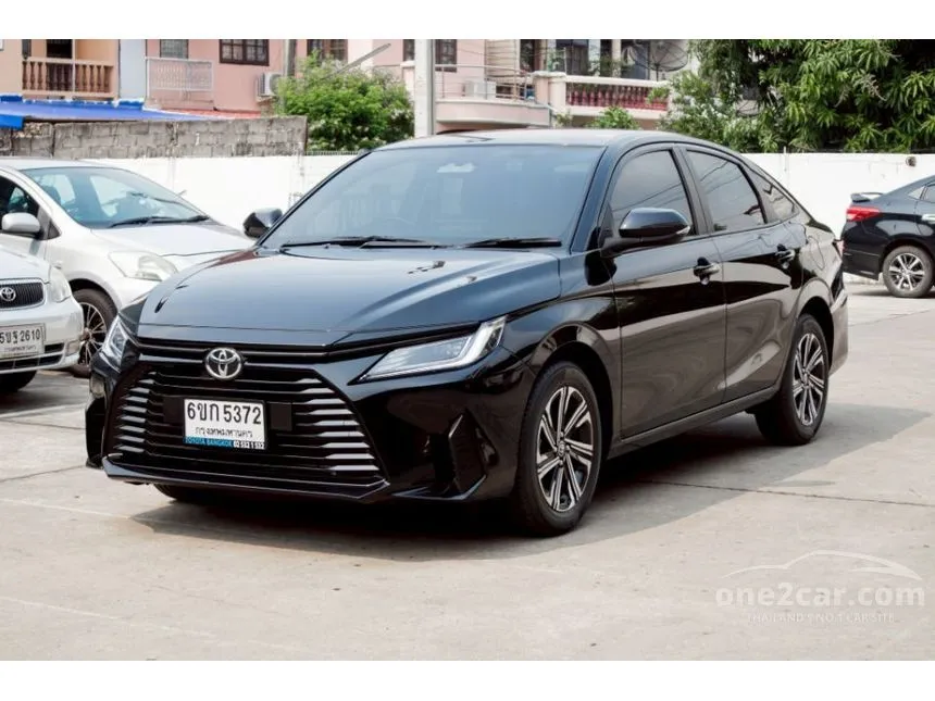 2024 Toyota Yaris Ativ Smart Sedan