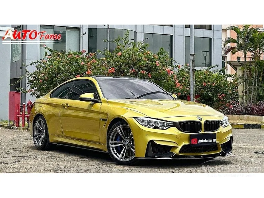 Jual Mobil BMW M4 2014 3.0 di DKI Jakarta Automatic Coupe Kuning Rp 1.325.000.000