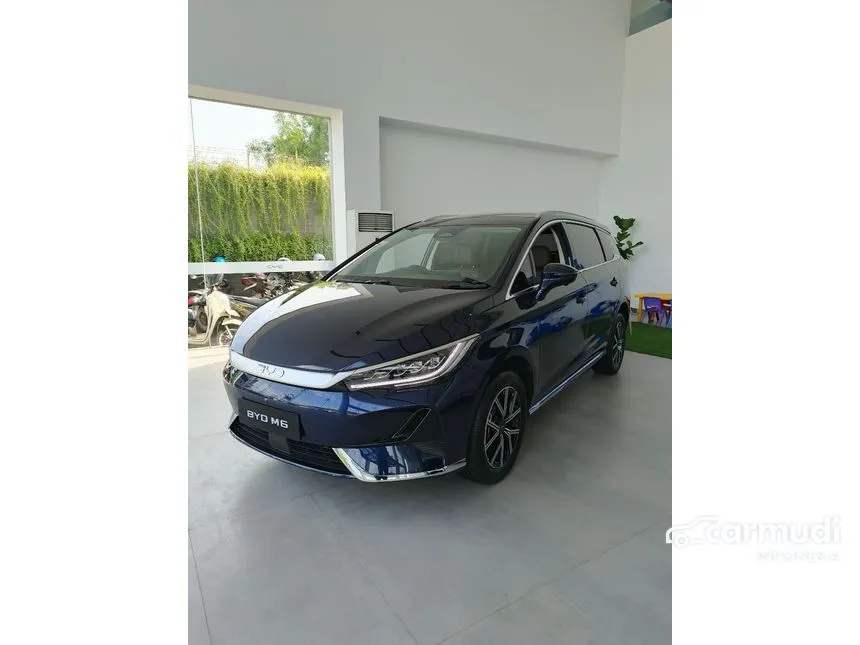 2025 BYD M6 Superior 7-seaters MPV